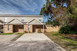 featured image of 2415 Suwanee Ln