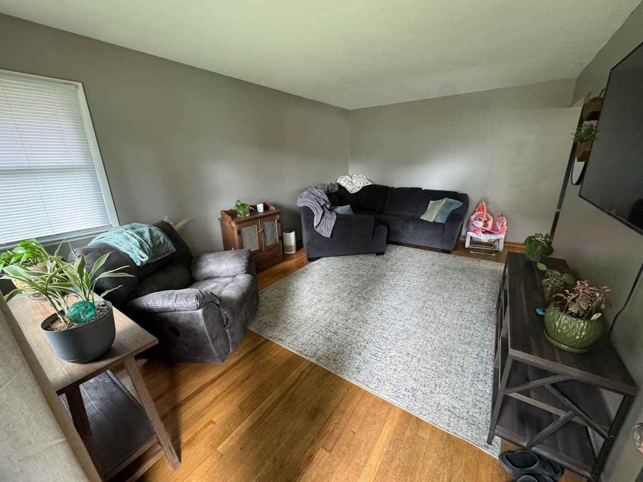 4200 La Salle St - Photo 2 of 10