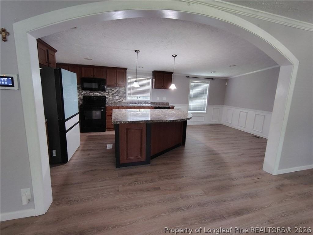4131 Overhills Rd - Photo 7 of 20