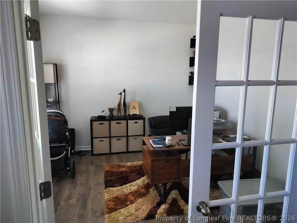2122 Clydesmill Rd - Photo 2 of 27