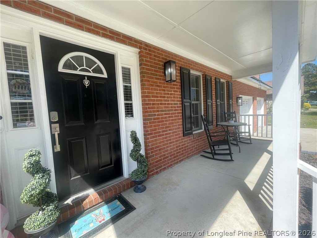 6113 Castlebrooke Ln - Photo 6 of 36