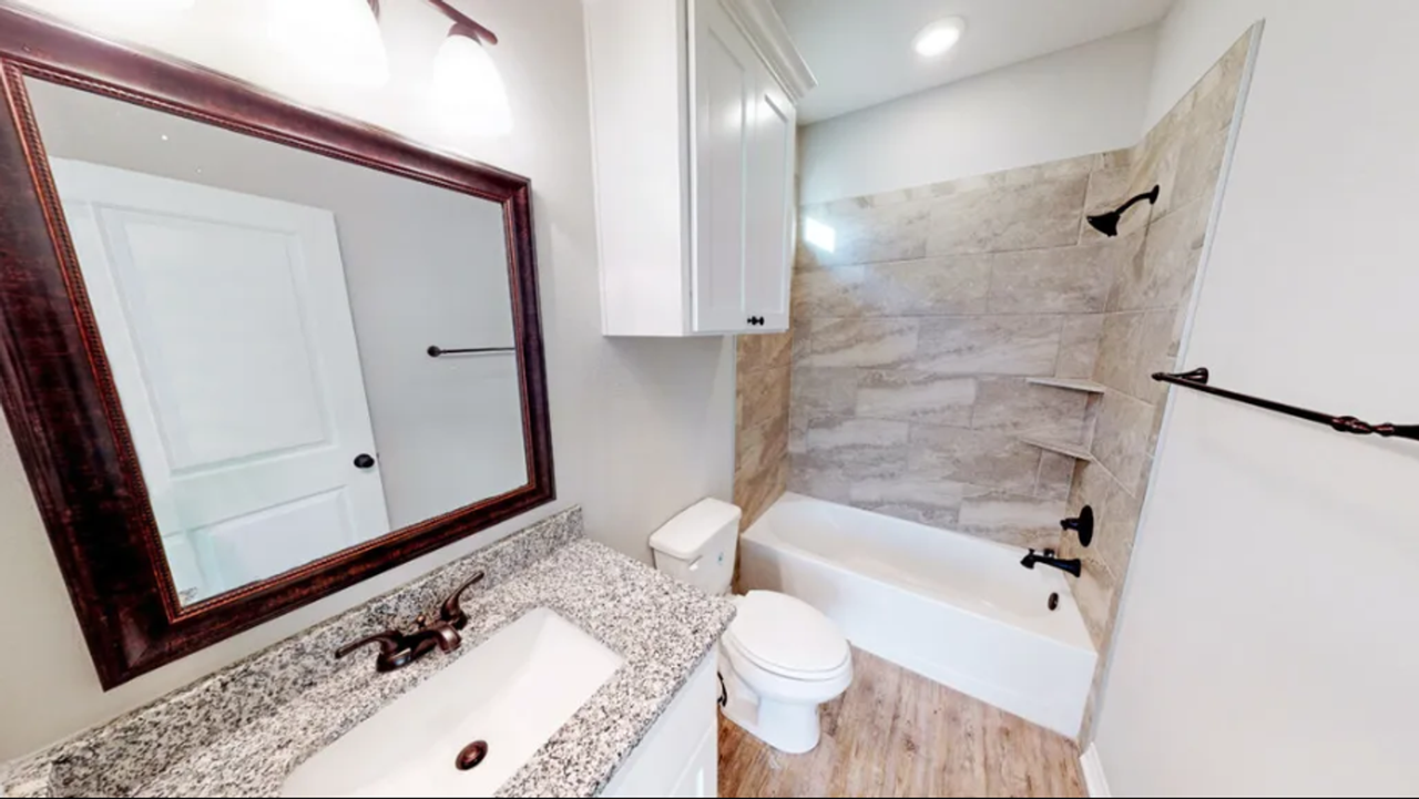 904 Montclair Avenue - Photo 7 of 9