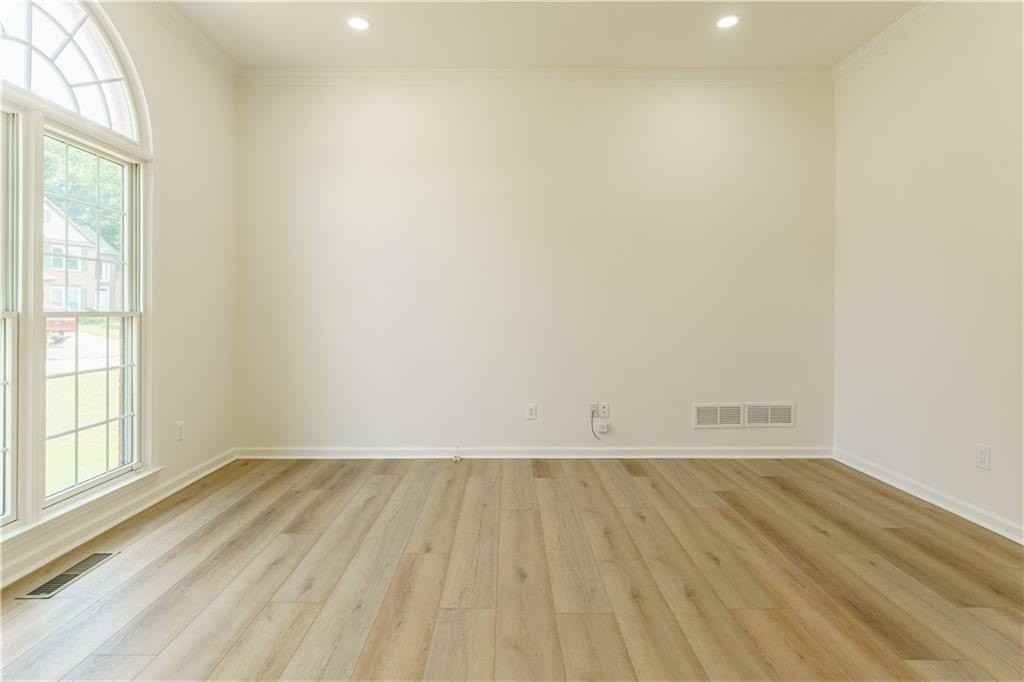 3272 Pomarine Ln - Photo 7 of 50