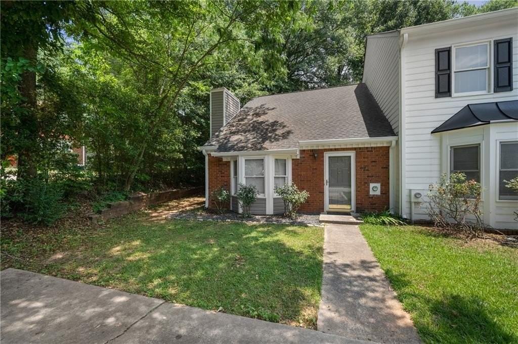 1393 Poplar Pointe Se