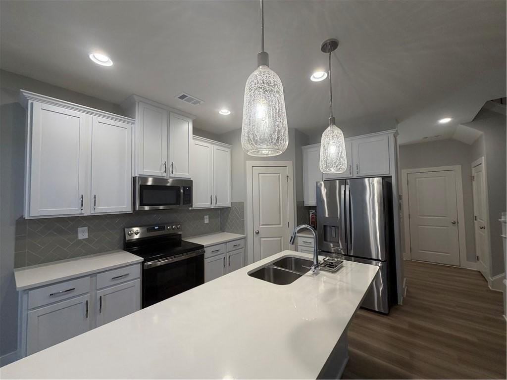 2486 Honey Way - Photo 7 of 38