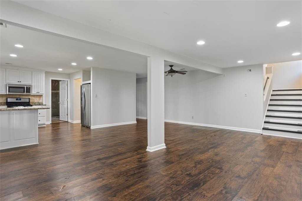 263 Mountainview Cir #A - Photo 2 of 14