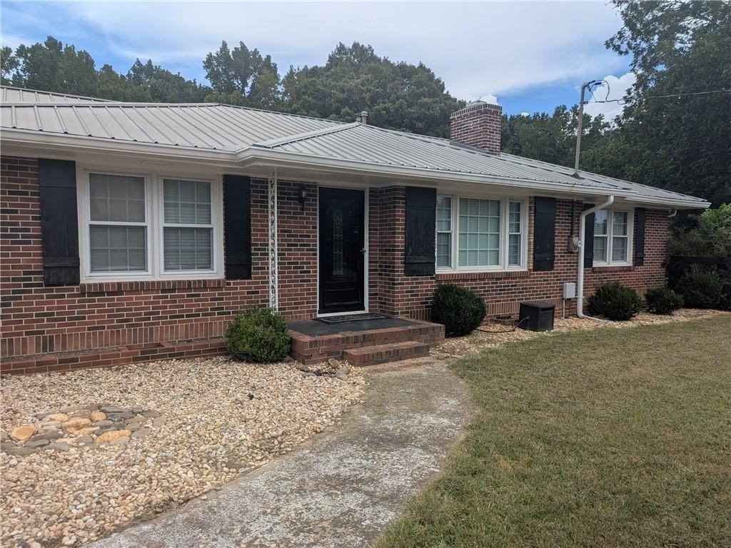 6115 Jewell Bennett Rd - Photo 4 of 22