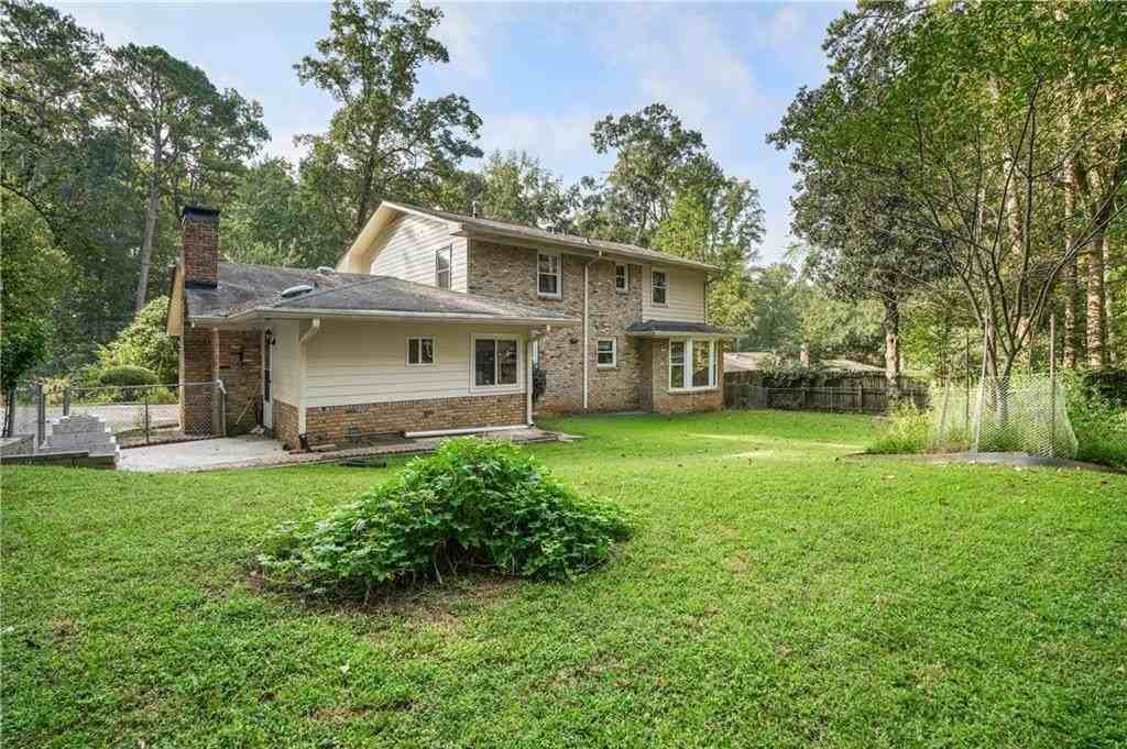 3310 Chase Rd - Photo 3 of 41