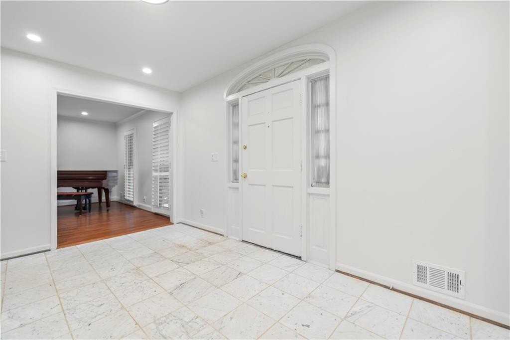 78 Pheasant Dr Se - Photo 6 of 50