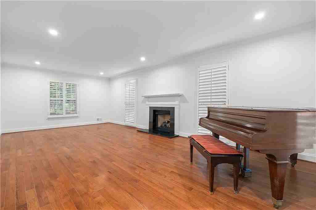 78 Pheasant Dr Se - Photo 7 of 50