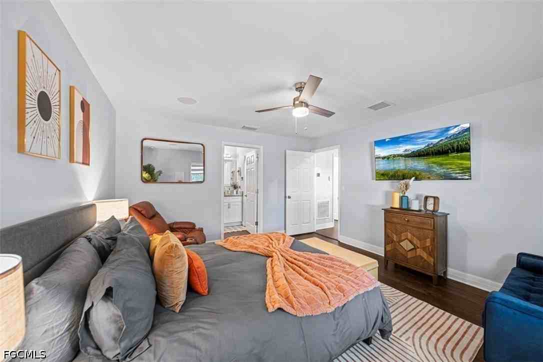 522 Ne Van Loon Ln - Photo 4 of 43