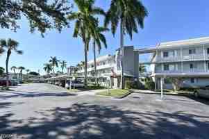 featured image of 215 Cypress Way E #C2