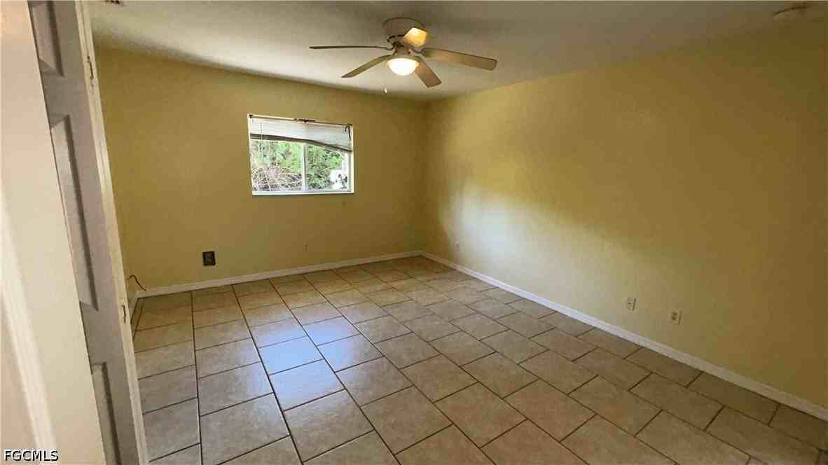 505/507 E 12th Street - Photo 7 of 10