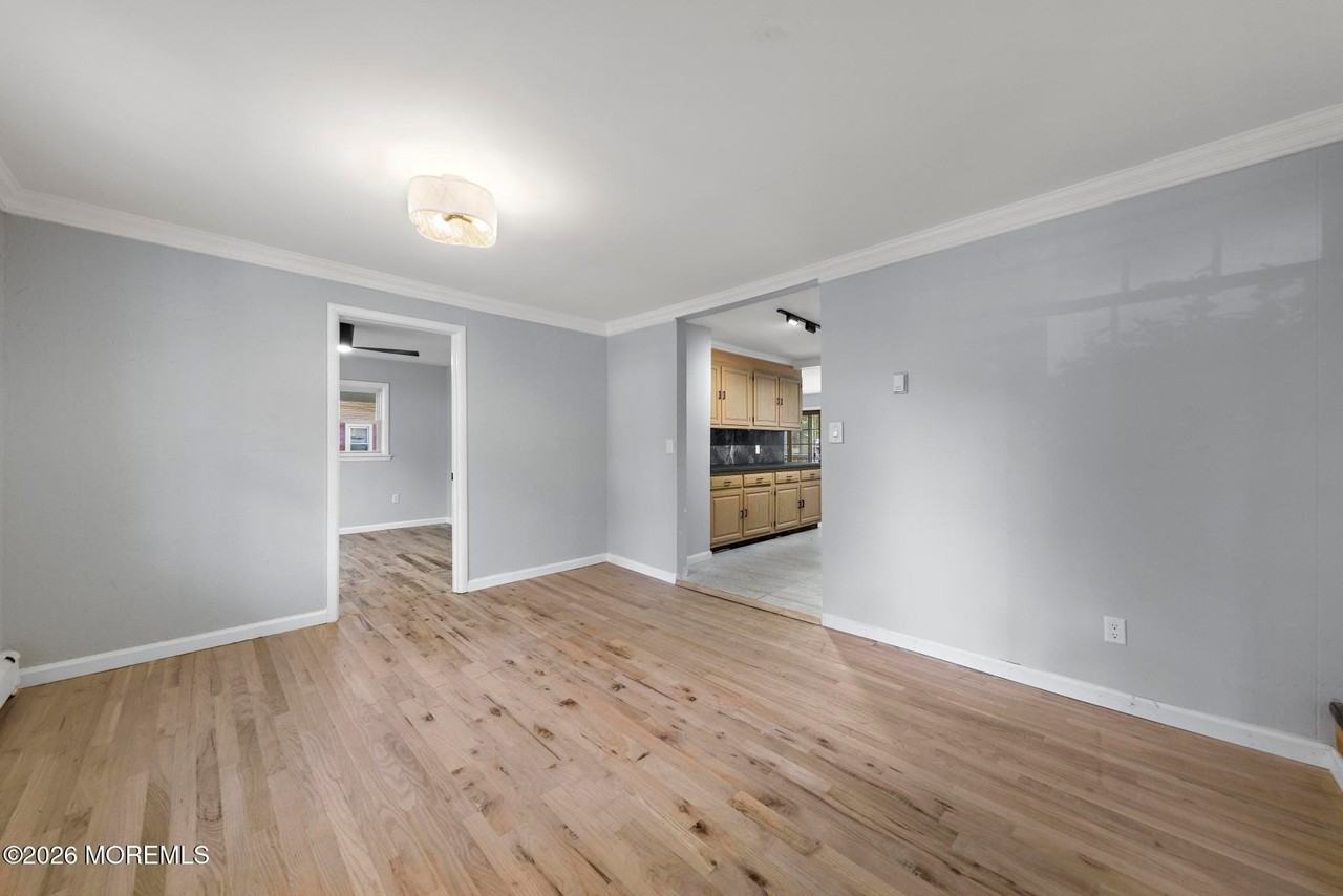 77 Pacific Ave - Photo 4 of 22