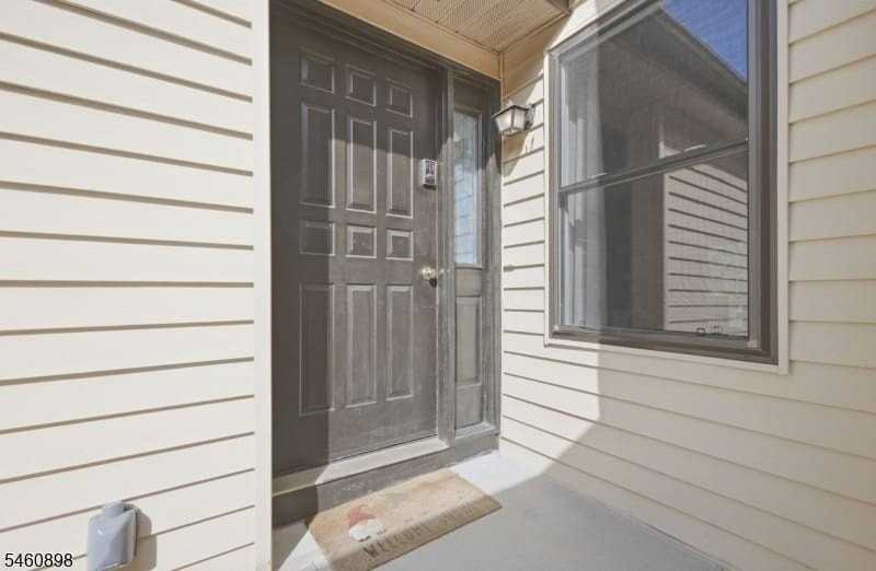 126 Locust Ct - Photo 4 of 25