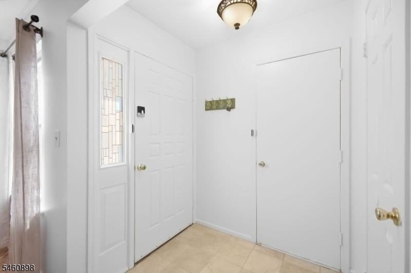 126 Locust Ct - Photo 5 of 25
