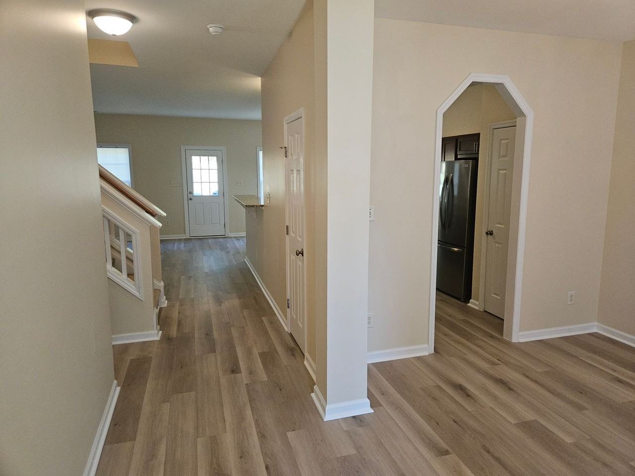 5217 Anchorage Way - Photo 4 of 28