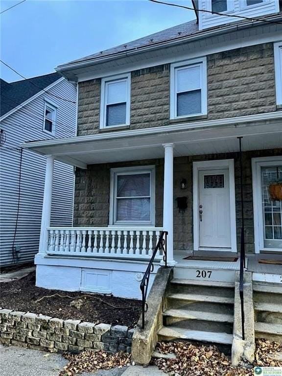 207 N Schanck Ave - Photo 2 of 26