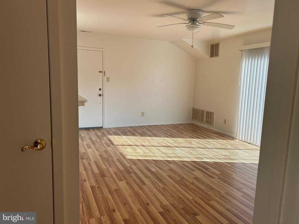 1904 Woodhollow Dr - Photo 3 of 14