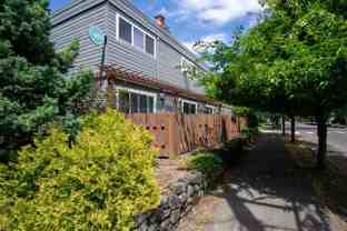 1625 Se Bidwell St #2 - Photo 1 of 1