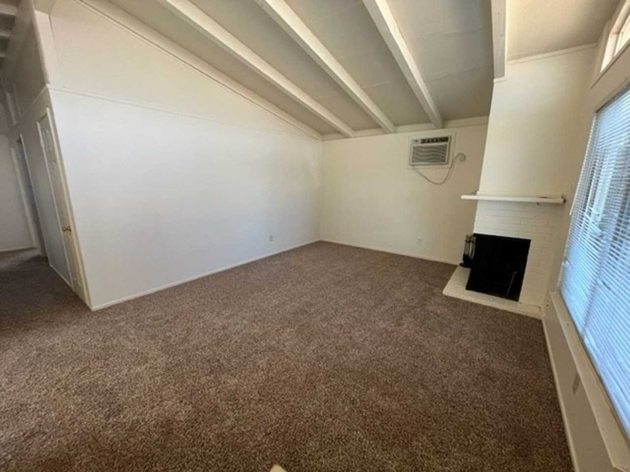 5725 El Campo Way - Photo 2 of 15