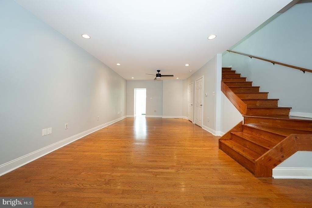 4520 Baker St - Photo 4 of 46