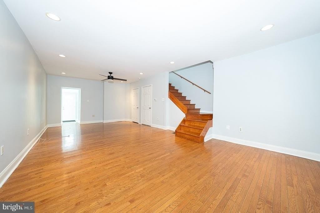 4520 Baker St - Photo 5 of 46