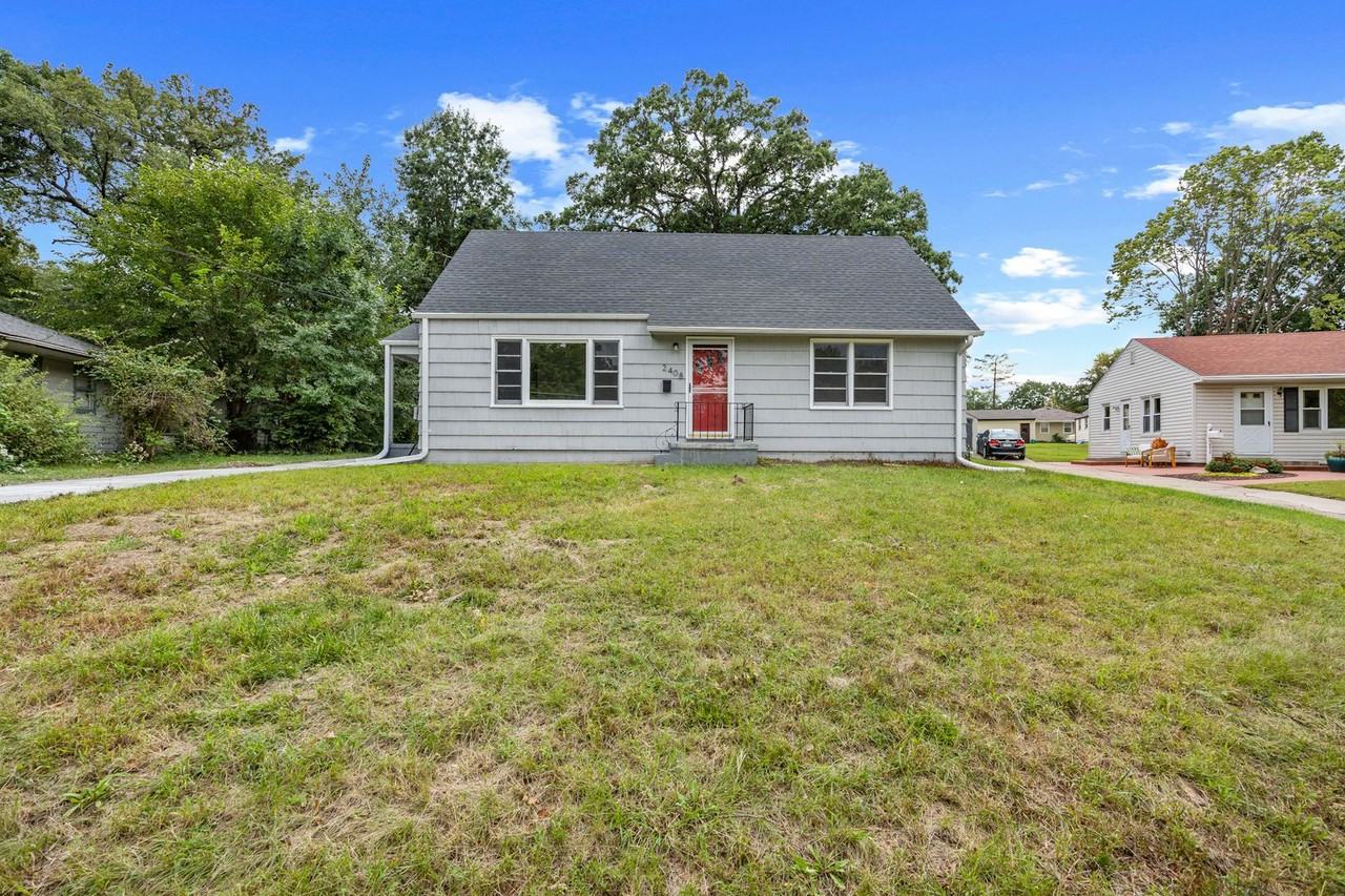 2408 26th St - Photo 5 of 19
