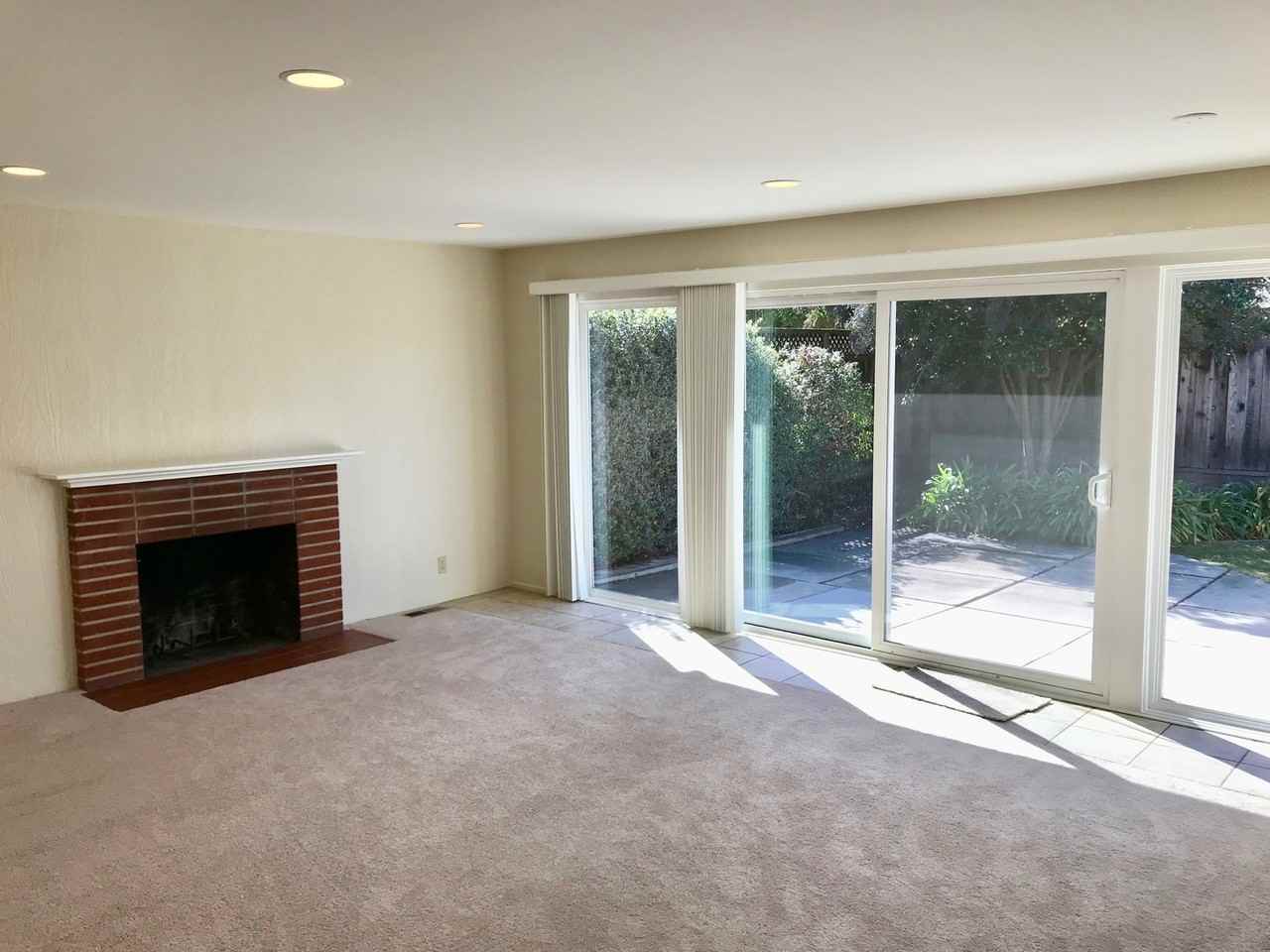 1230 Lynn Way - Photo 3 of 10