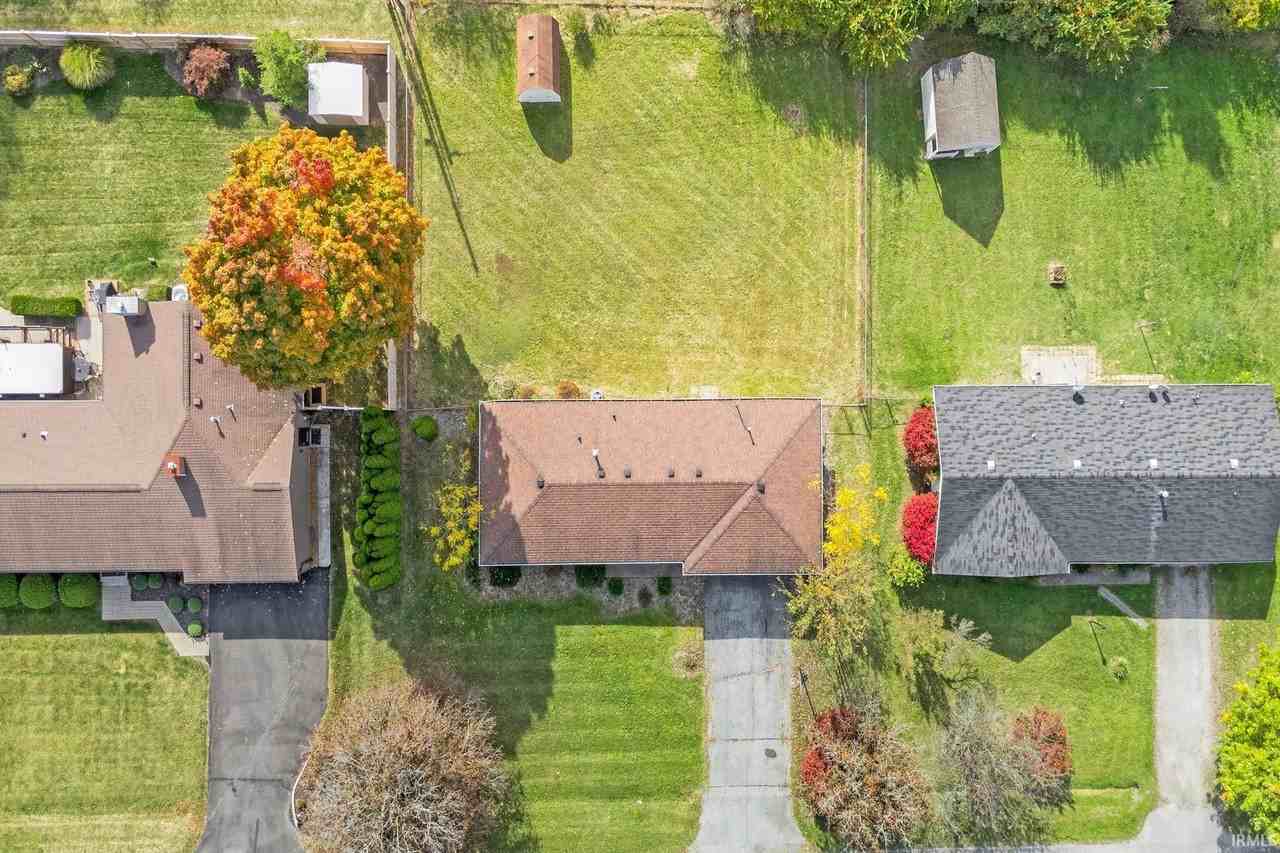 2221 Graham Dr - Photo 5 of 39