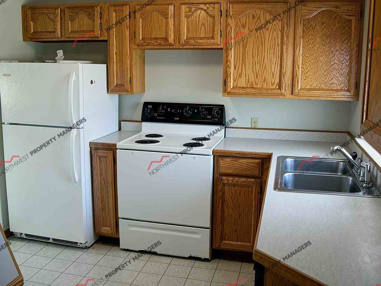 264 Sw 16th St - Photo 4 of 7