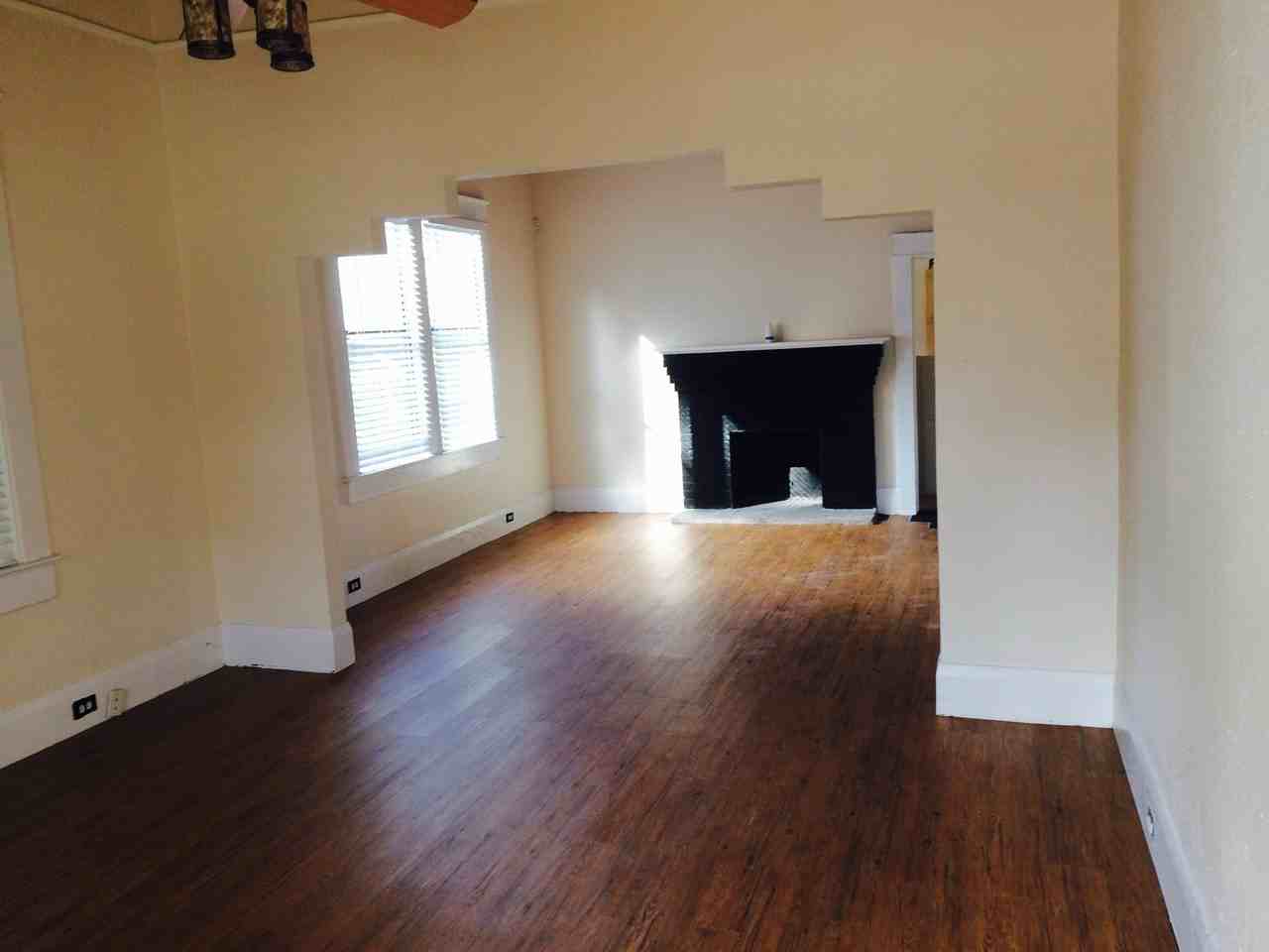906 E 25th Ave - Photo 3 of 14