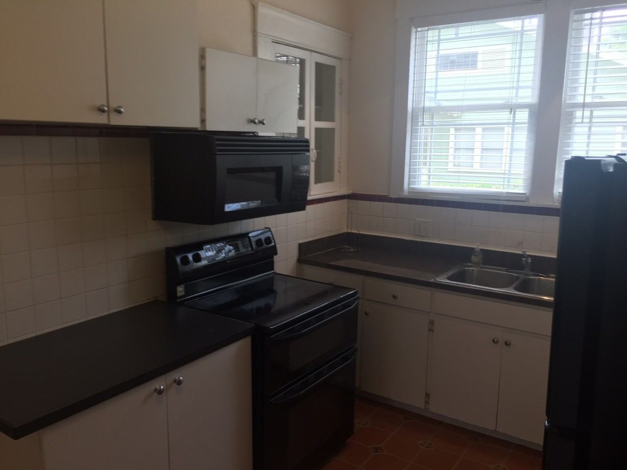 906 E 25th Ave - Photo 6 of 14