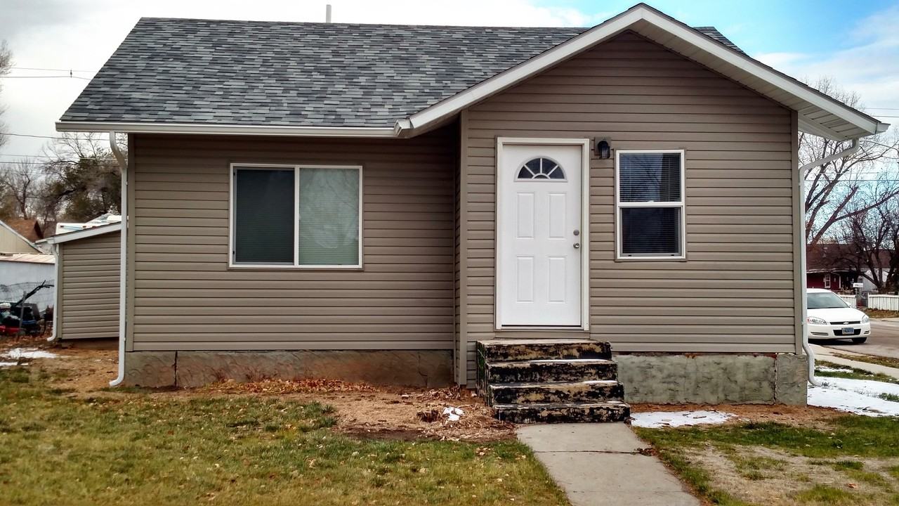 500 S Osborne Ave - Photo 2 of 9