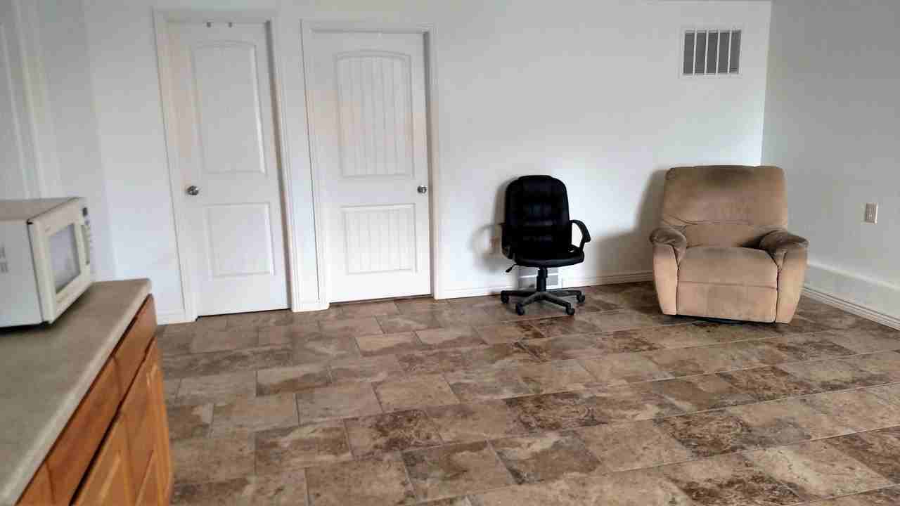 500 S Osborne Ave - Photo 6 of 9