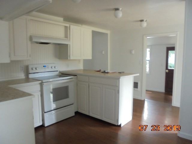 627 Church St - Photo 5 of 13