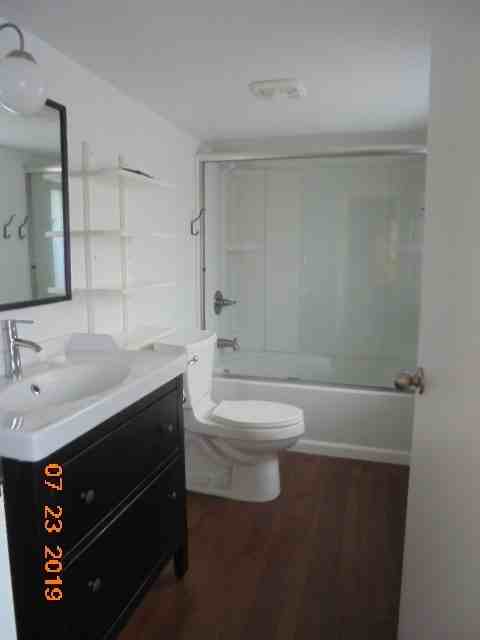 627 Church St - Photo 6 of 13