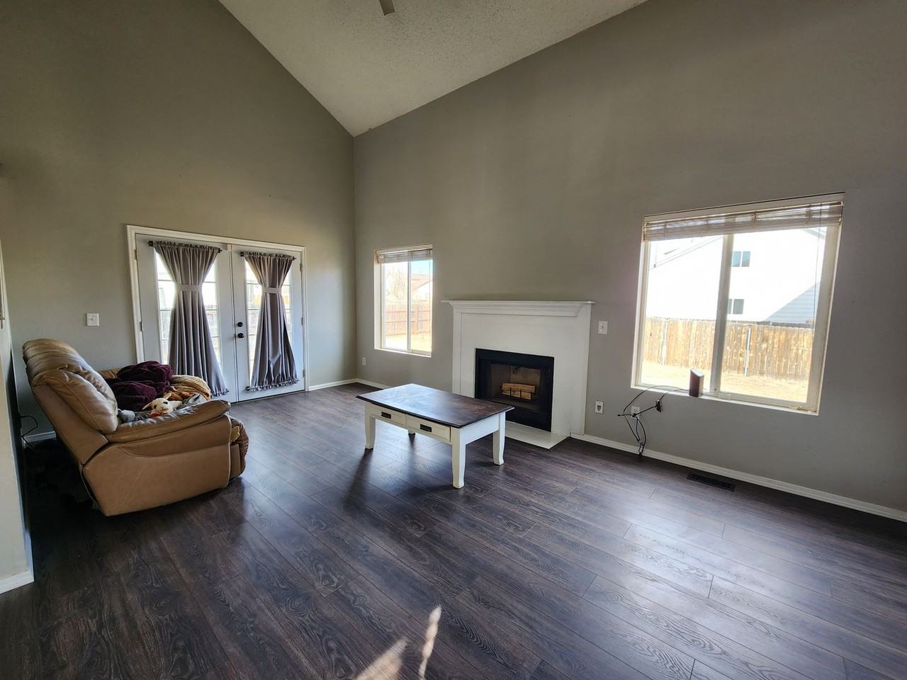 1512 Coolcrest Dr - Photo 7 of 19