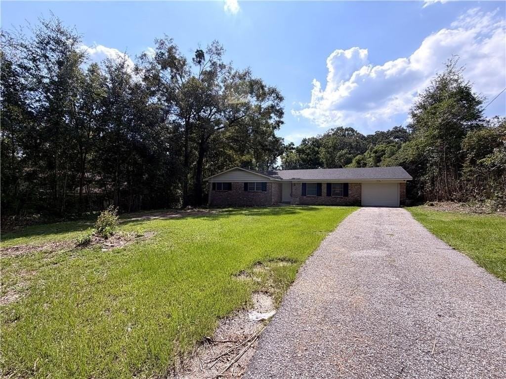 1254 Lake Cir W
