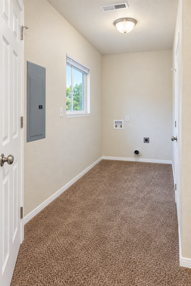 912 Cascade Ave #912 - Photo 6 of 10