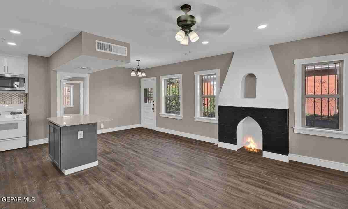 3411 Altura Ave - Photo 2 of 13
