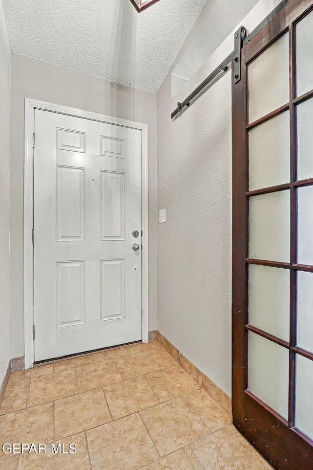 2724 Granite Rock Dr - Photo 5 of 34
