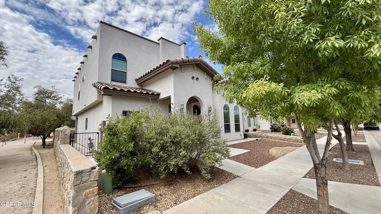 6561 Hoop St #A - Photo 2 of 31