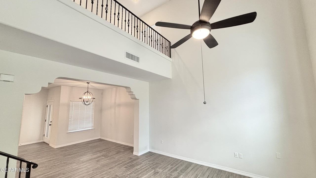 6561 Hoop St #B - Photo 4 of 39