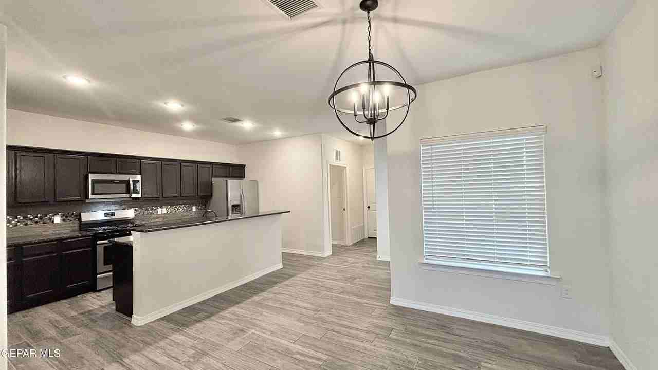 6561 Hoop St #B - Photo 7 of 39