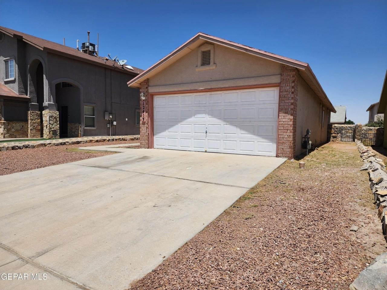 12413 Tierra Ana Ct - Photo 2 of 34