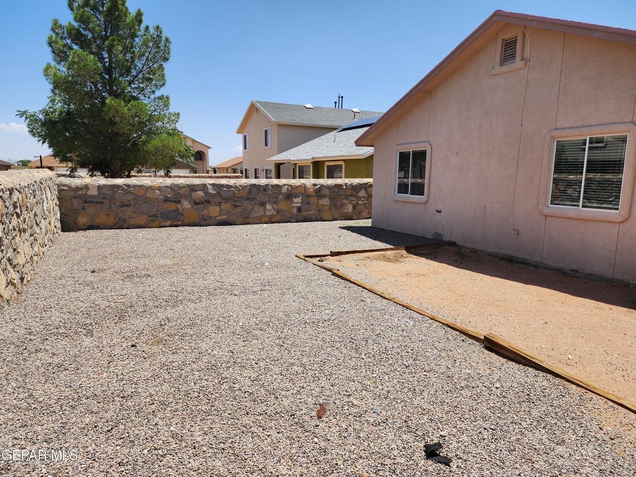 12413 Tierra Ana Ct - Photo 5 of 34
