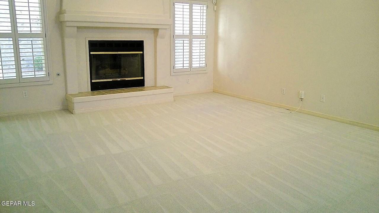 6901 Mineral Ridge Dr - Photo 2 of 28