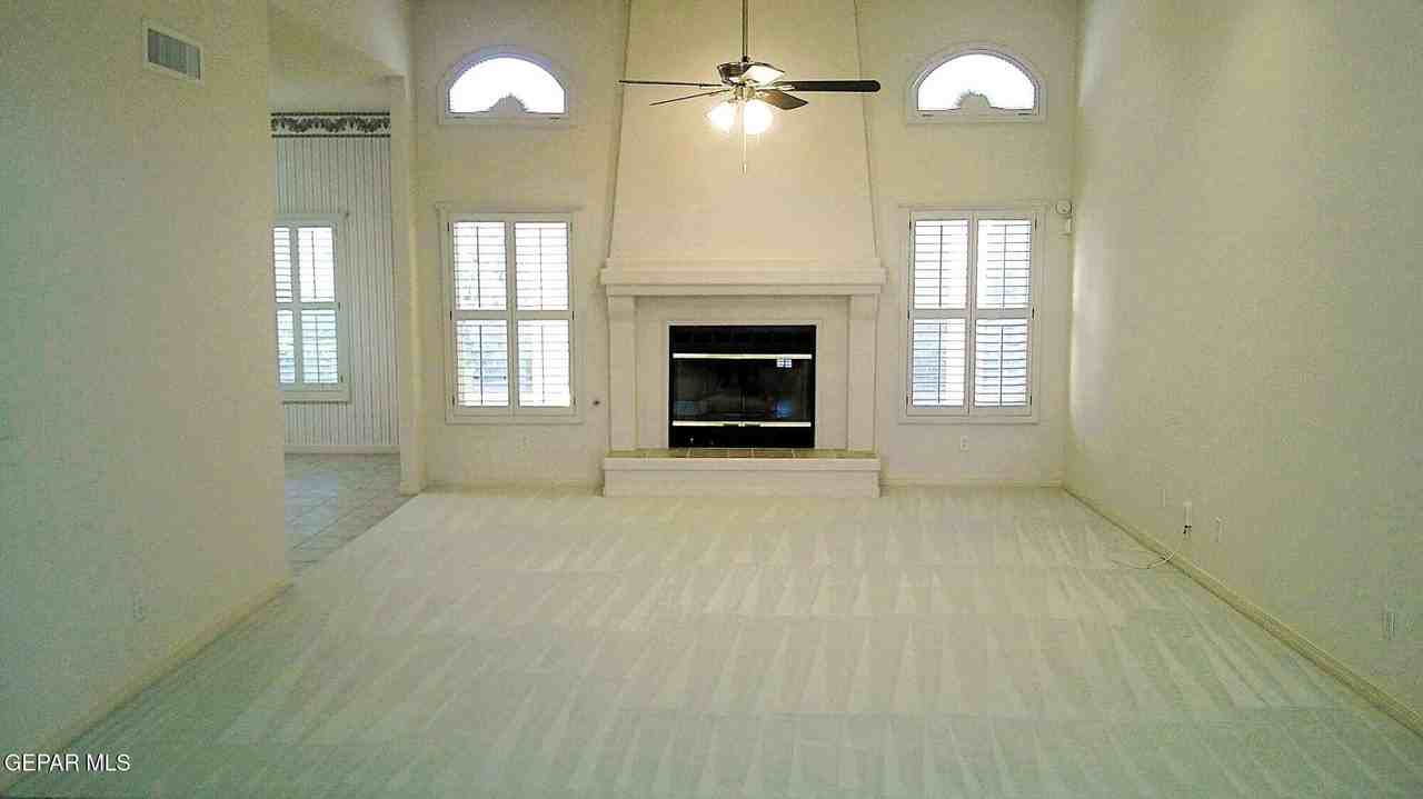 6901 Mineral Ridge Dr - Photo 3 of 28