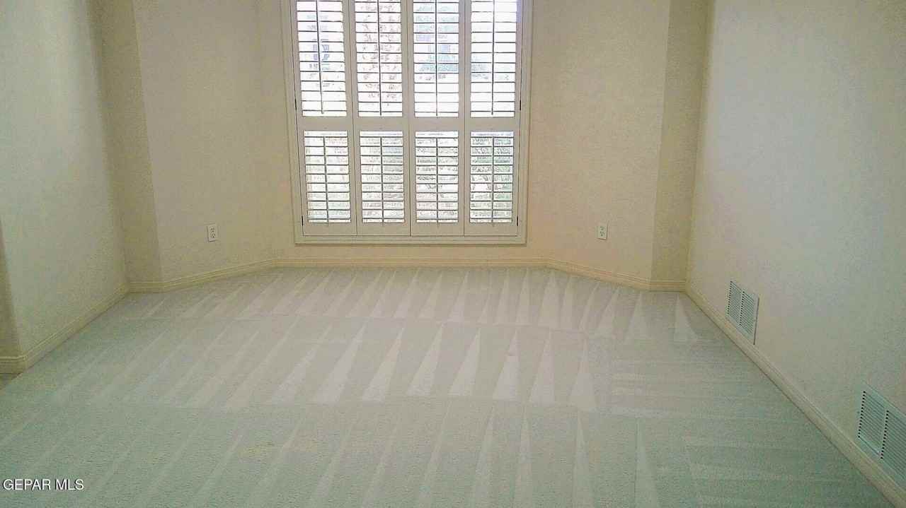 6901 Mineral Ridge Dr - Photo 7 of 28